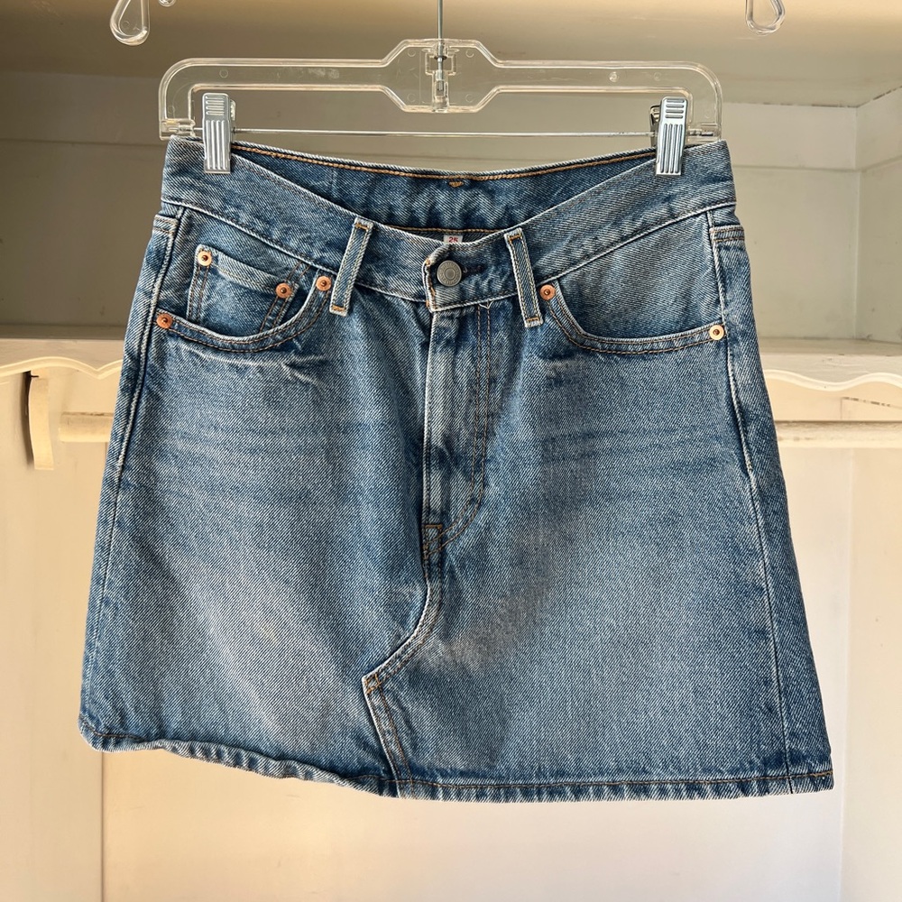 Levi’s Denim Mini Skirt